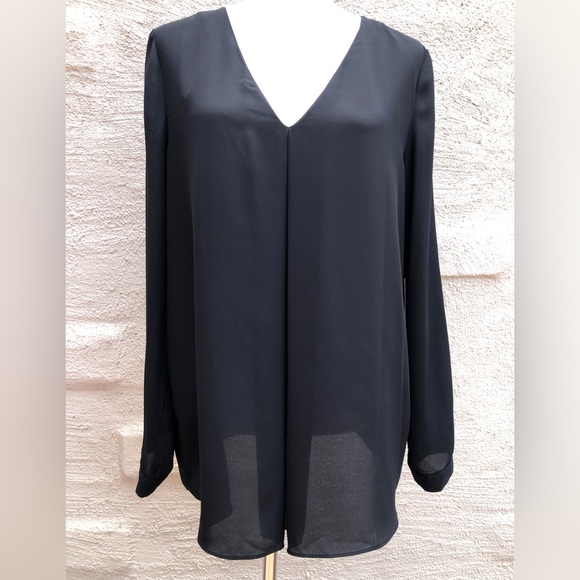 Vince Camuto Tops - Vince Camuto Women’s Black Long Sleeve Blouse. Size- L
